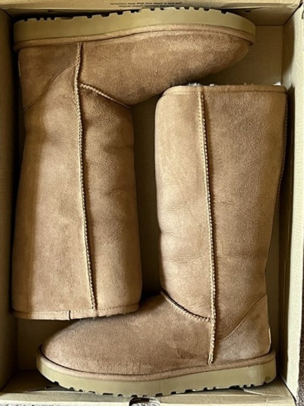 NIB UGG CLASSIC TALL II BOOTS, CHESTNUT, SIZE 10, WATER RESISTANT, TREADLITE